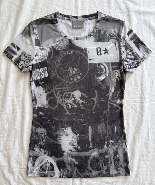 Slim fit tee: Graff print