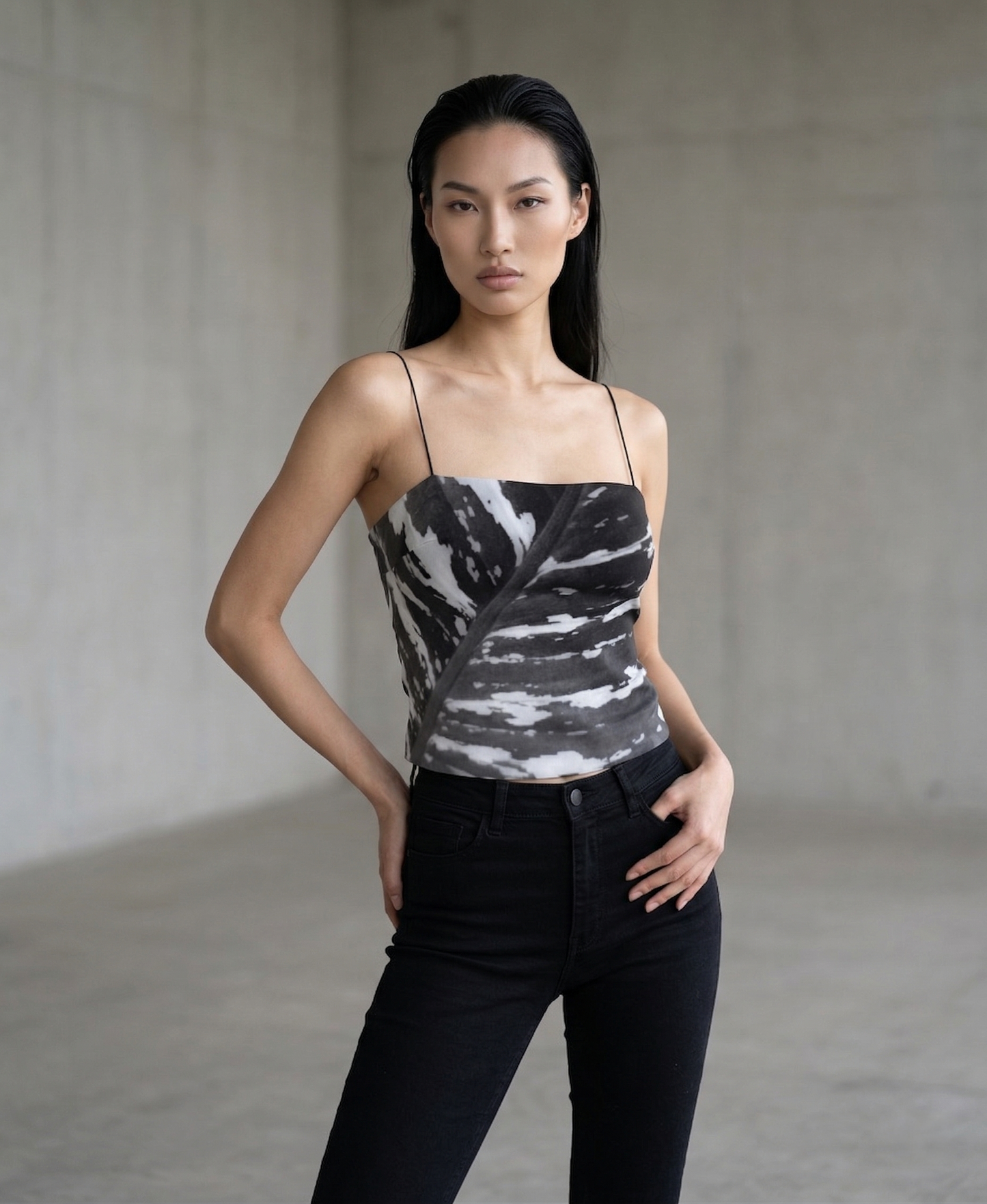 Women's strap top: Calathea print