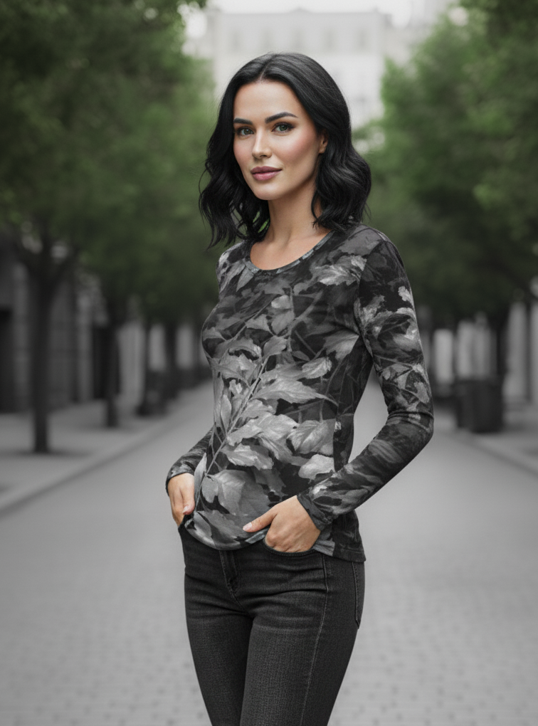 Women's long sleeve t-shirt: Vine print
